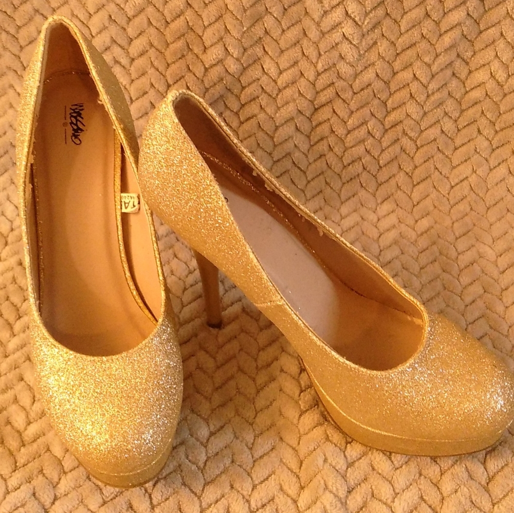 Massimo Gold Heels